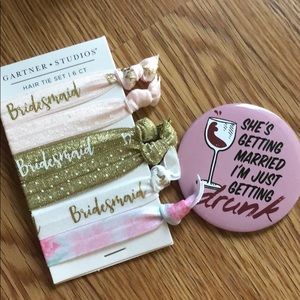 Bridesmaid accessories